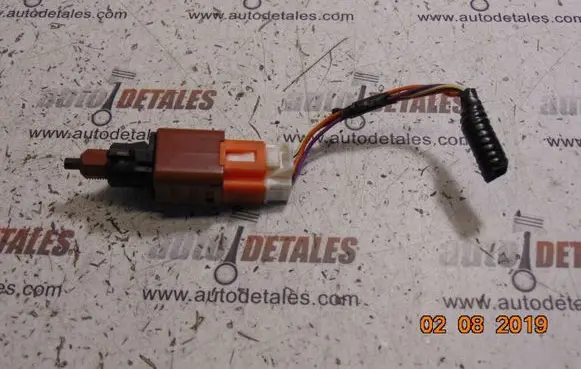 Nissan Qashqai+2 Brake pedal sensor switch