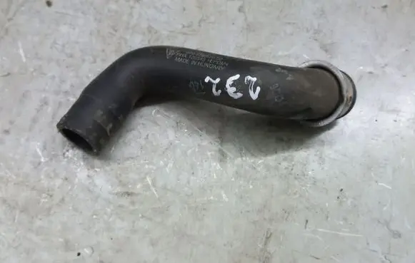 Porsche Panamera (970) Engine coolant pipe/hose 97057258600