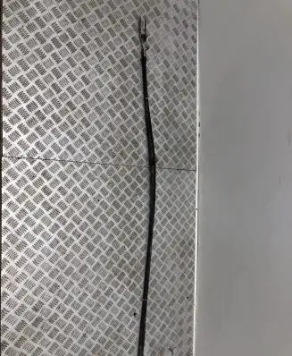 Handbrake/parking brake wiring cable