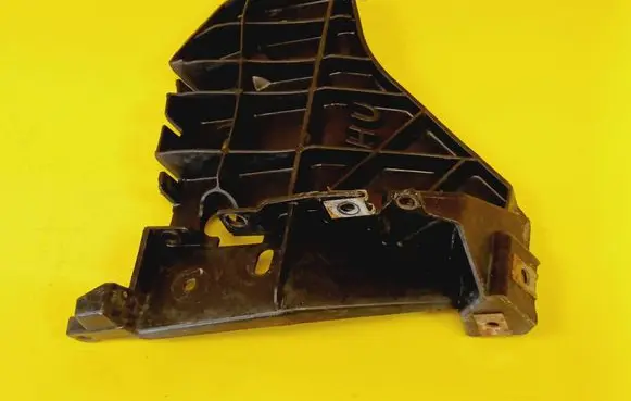 Audi A6 S6 C5 4B Front bumper mounting bracket 4Z7807284