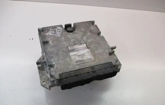 Renault Espace - Grand espace IV Engine control unit/module 8200453261 8973804220 P9X701