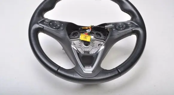 Opel Insignia B Steering wheel 