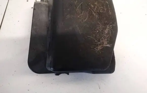 Dacia Sandero Fuse box cover 243825499r