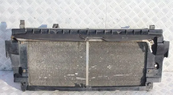Volkswagen Transporter - Caravelle T4 Power steering radiator 701422091A