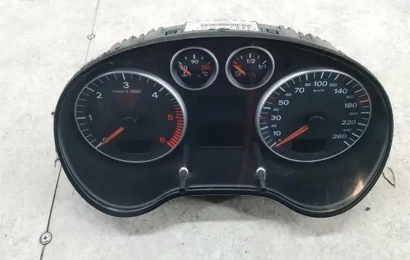 Audi A3 S3 8P Speedometer (instrument cluster) 8P0920930F