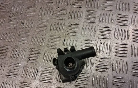 Audi S5 Electric auxiliary coolant/water pump 8K0819147