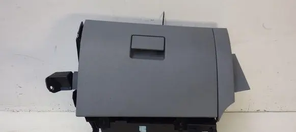Ford Galaxy Glove box