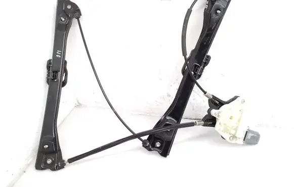 Seat Toledo IV (NH) Front door window regulator with motor 6V2959802B