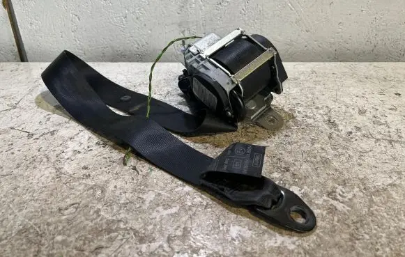KIA Ceed Front seatbelt 0436094