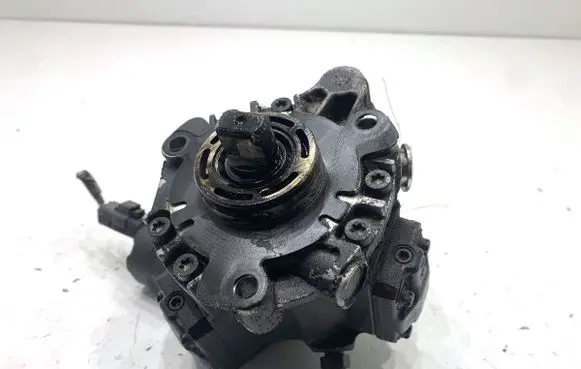 Ford Mondeo MK IV Fuel injection high pressure pump 9685705080