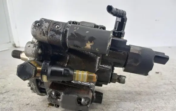 Citroen Berlingo Fuel injection high pressure pump 