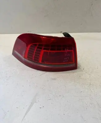 Volkswagen PASSAT B7 Rear/tail lights