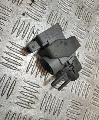 Renault Trafic II (X83) Turbo solenoid valve 149566215