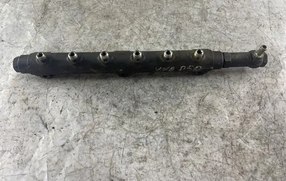 Volvo V70 Fuel main line pipe 0445215010 8658252 003858
