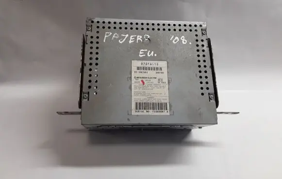 Mitsubishi Pajero Radio/CD/DVD/GPS head unit 8701A113