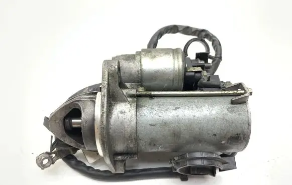 Ford Focus Starter motor 100465 AV6T14A280