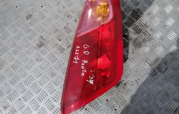Fiat Punto (188) Rear/tail lights 27460202