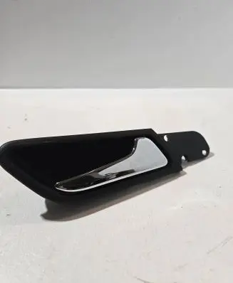 Mercedes-Benz B W245 Front door interior handle A1697601061 329481
