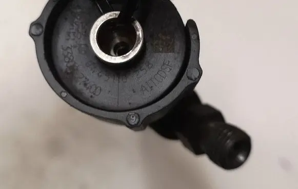 Hyundai Tucson JM Fuel injector 0445110258