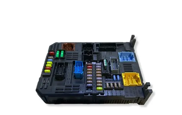 Citroen C3 Aircross Fuse module 9819851280 1712064422 28550129