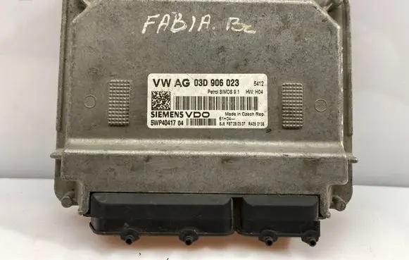 Skoda Octavia Mk2 (1Z) Engine control unit/module 03D906023 5WP4041704