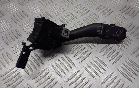 Skoda Octavia Mk2 (1Z) Wiper switch 1K0953519