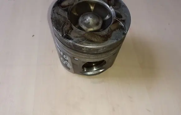 Opel Movano A Piston 