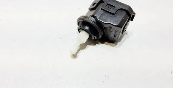 Volkswagen Bora Headlight level adjustment motor 1J0941295C