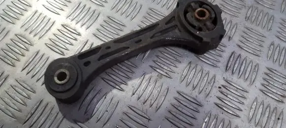 Subaru Impreza I Engine mount bracket 1F207902