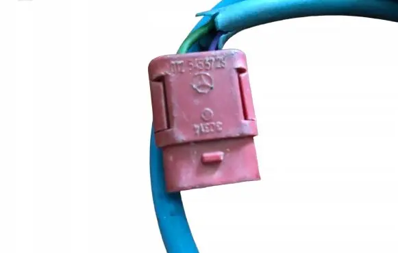 Mercedes-Benz E W124 Other wiring loom 0125453728