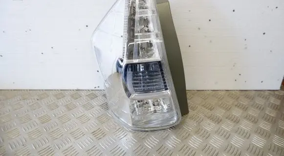 Toyota Prius+ (ZVW40) Rear/tail lights 8156147140