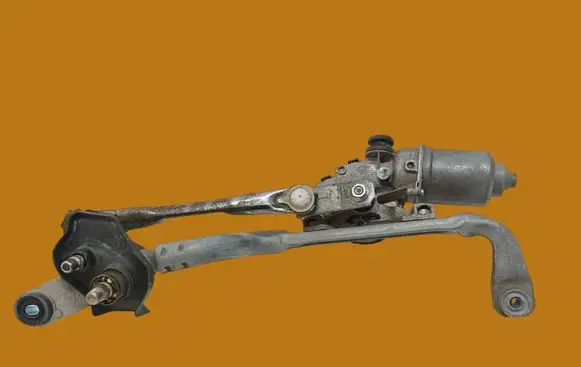 Toyota Yaris Front wiper linkage and motor 851100D190
