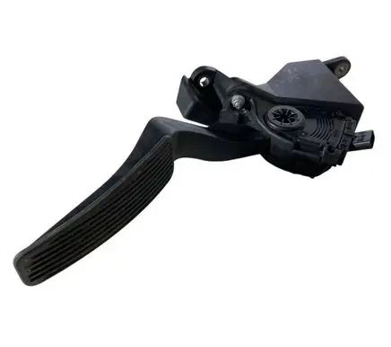 Dodge Charger Accelerator throttle pedal 04861714AF 6PV933966 6PV93396608