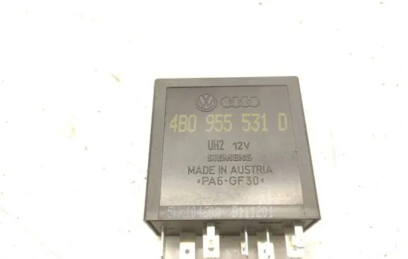 Audi A2 Window wiper relay 4B0955531D