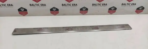 Other sill/pillar trim element