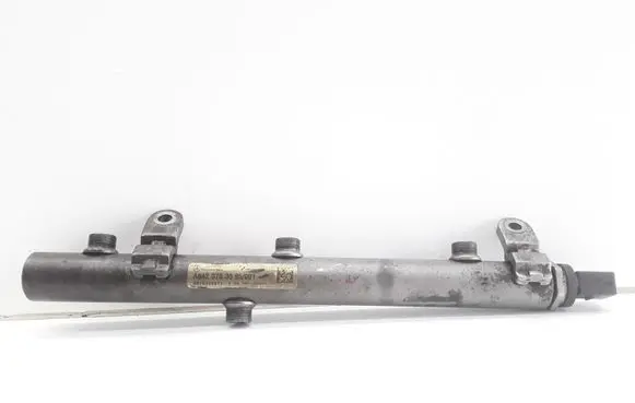 Mercedes-Benz C W204 Fuel main line pipe A6420703095