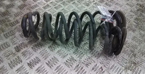 Volkswagen PASSAT CC Rear coil spring