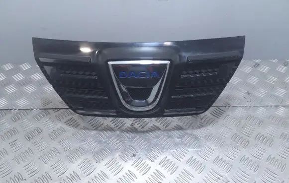 Dacia Spring Front bumper upper radiator grill