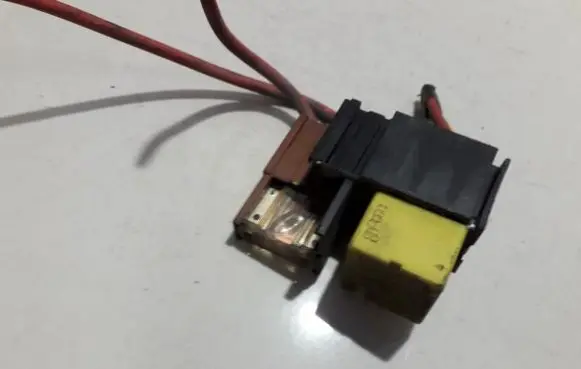 Renault Clio II Other relay 7700844253