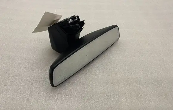 Rear view mirror (interior)