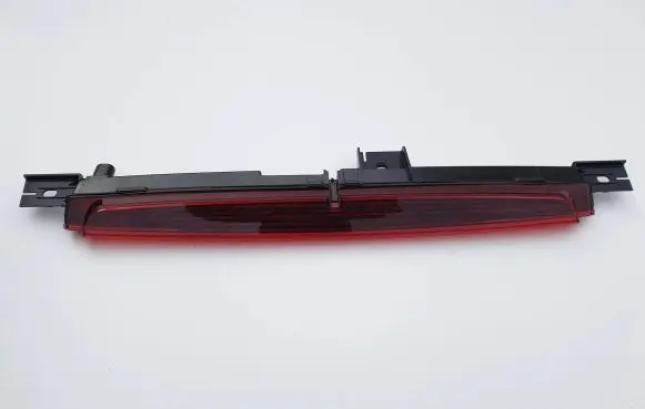 BMW 2 F45 Third/center stoplight 011851-00 013868-00