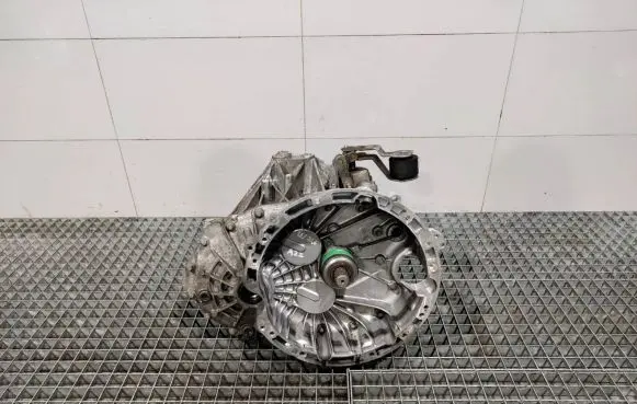 Mercedes-Benz B W246 W242 Manual 5 speed gearbox 711642 2463601300 A176261010101