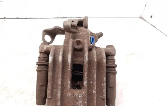 Volkswagen Polo V 6R Rear brake caliper