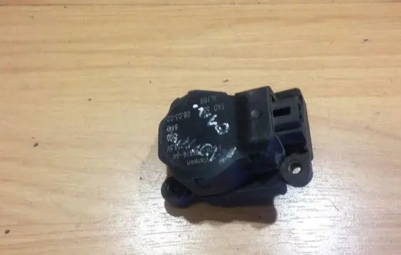 Ford Mondeo Mk III Air flap motor/actuator 1S7H19E616AA