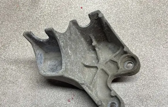 Opel Combo C Gearbox mounting bracket 55563698