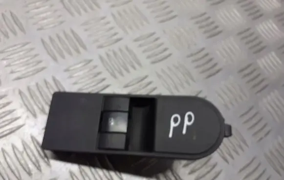 Opel Astra H Quarter vent window switch 13228709