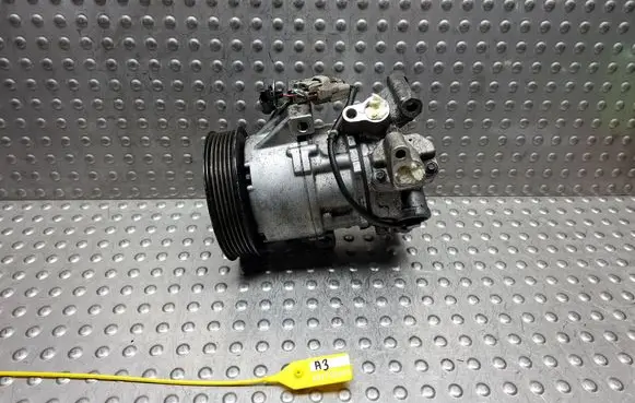 Toyota Yaris Air conditioning (A/C) compressor (pump) S27725685 4472209467