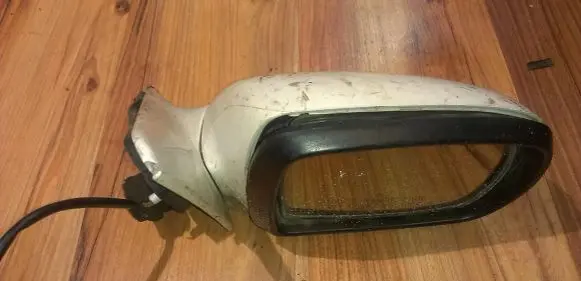 Mazda Xedos 6 Front door electric wing mirror e13011548
