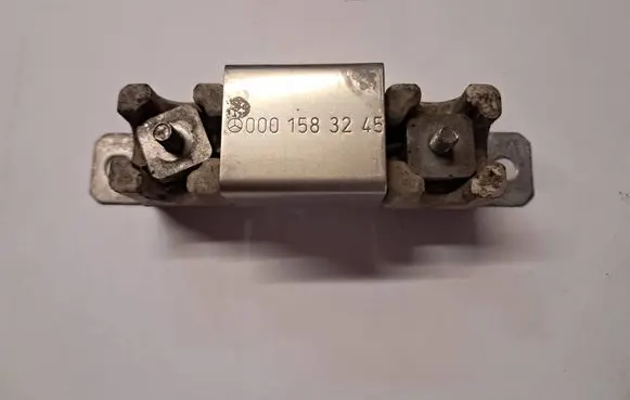Mercedes-Benz S W140 Coolant fan relay 0001583245