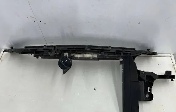 Renault Megane II Radiator support slam panel 8200137495